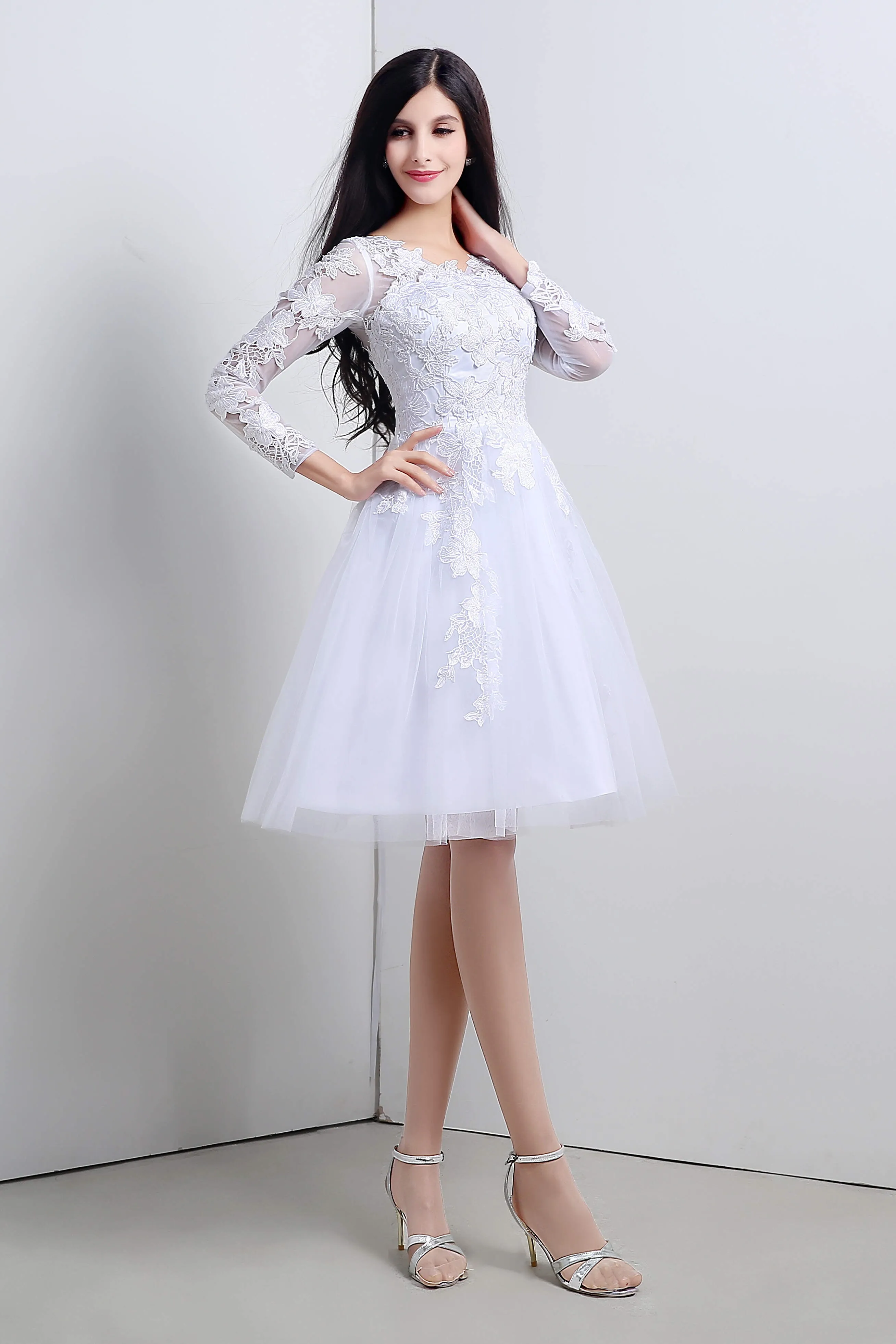 A-Line White Tulle Appliques Long Sleeve Homecoming Dresses