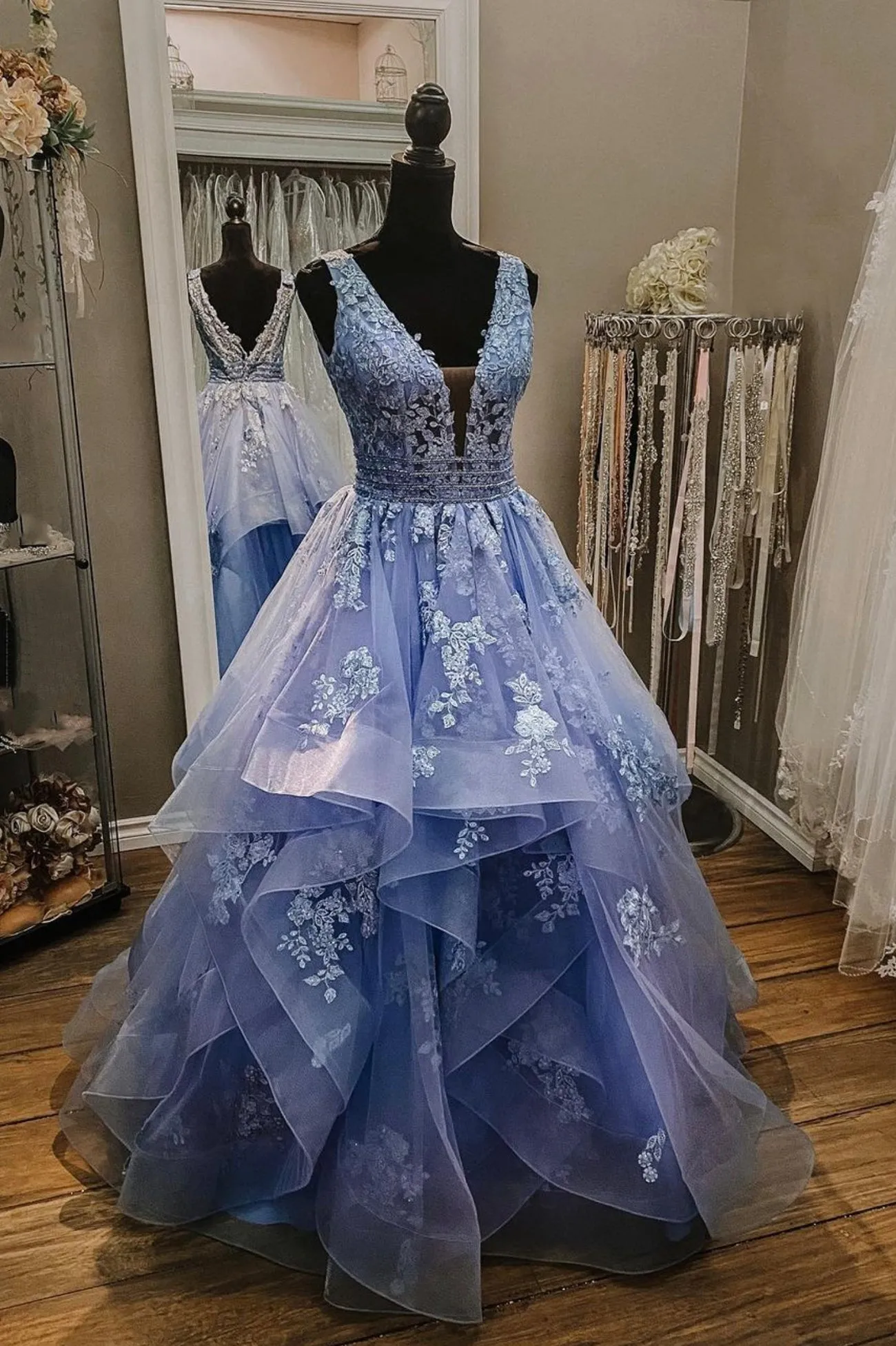 Blue V-Neck Tulle Lace Long Prom Dresses A-Line Evening Dresses