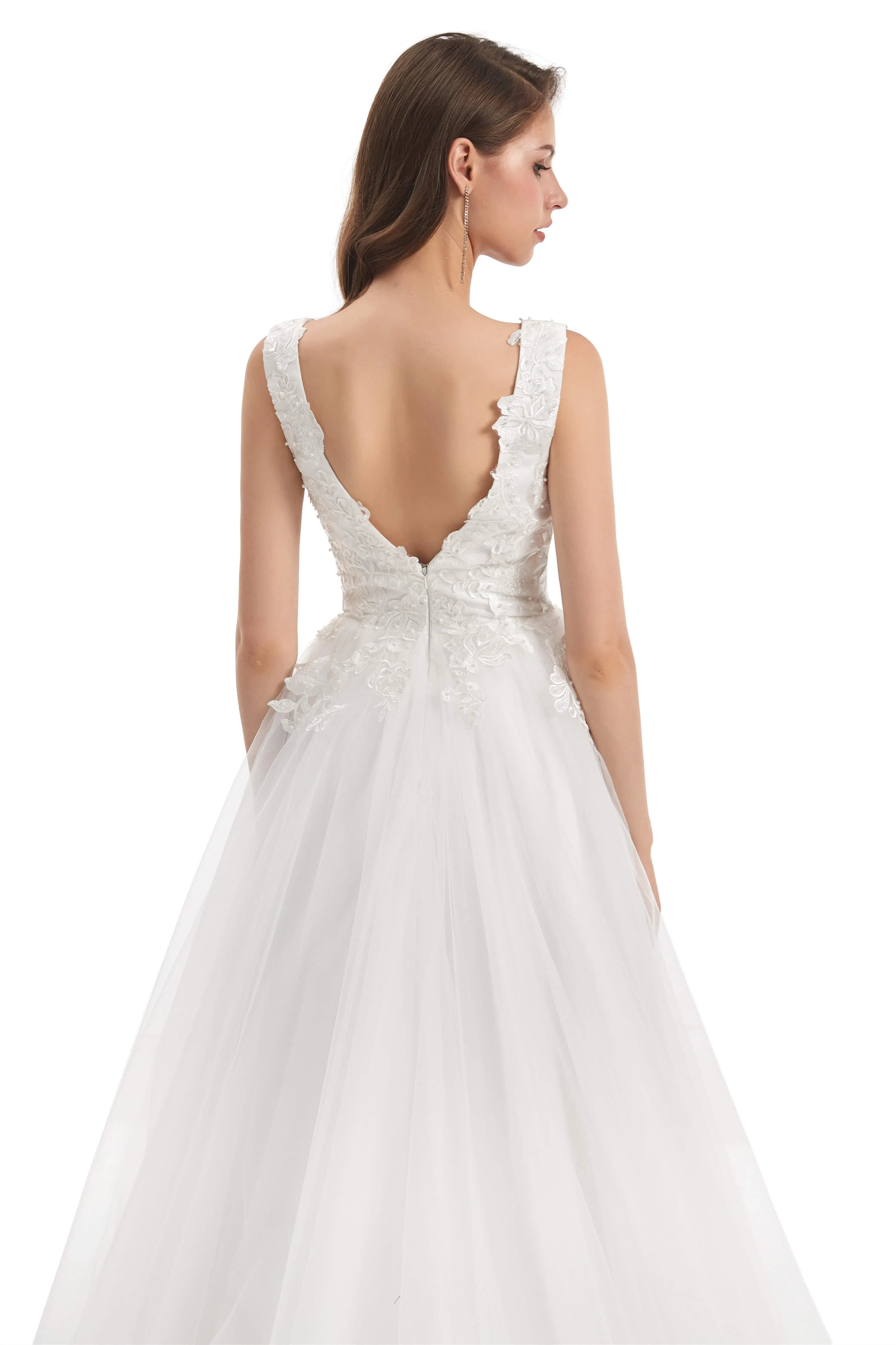 Tulle V-neck Backless Appliques Wedding Dresses